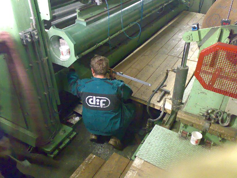 Alignment of machine cylinders